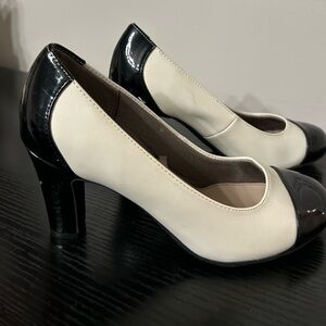 Life Stride Black and Cream Heels